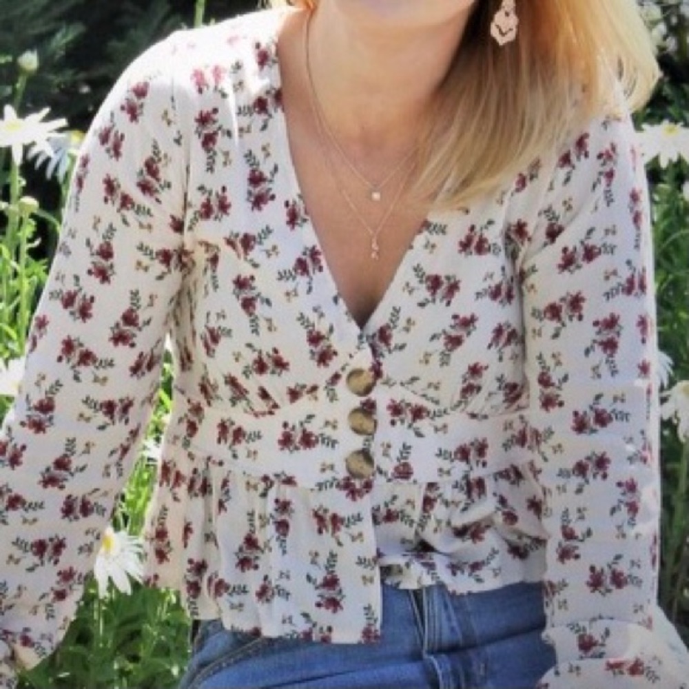 Tilly’s Floral Blouse Size Small